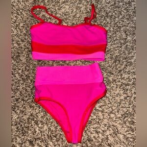 Beach Riot Little Eva & Emmie Fuchsia girls bikini size 6/7